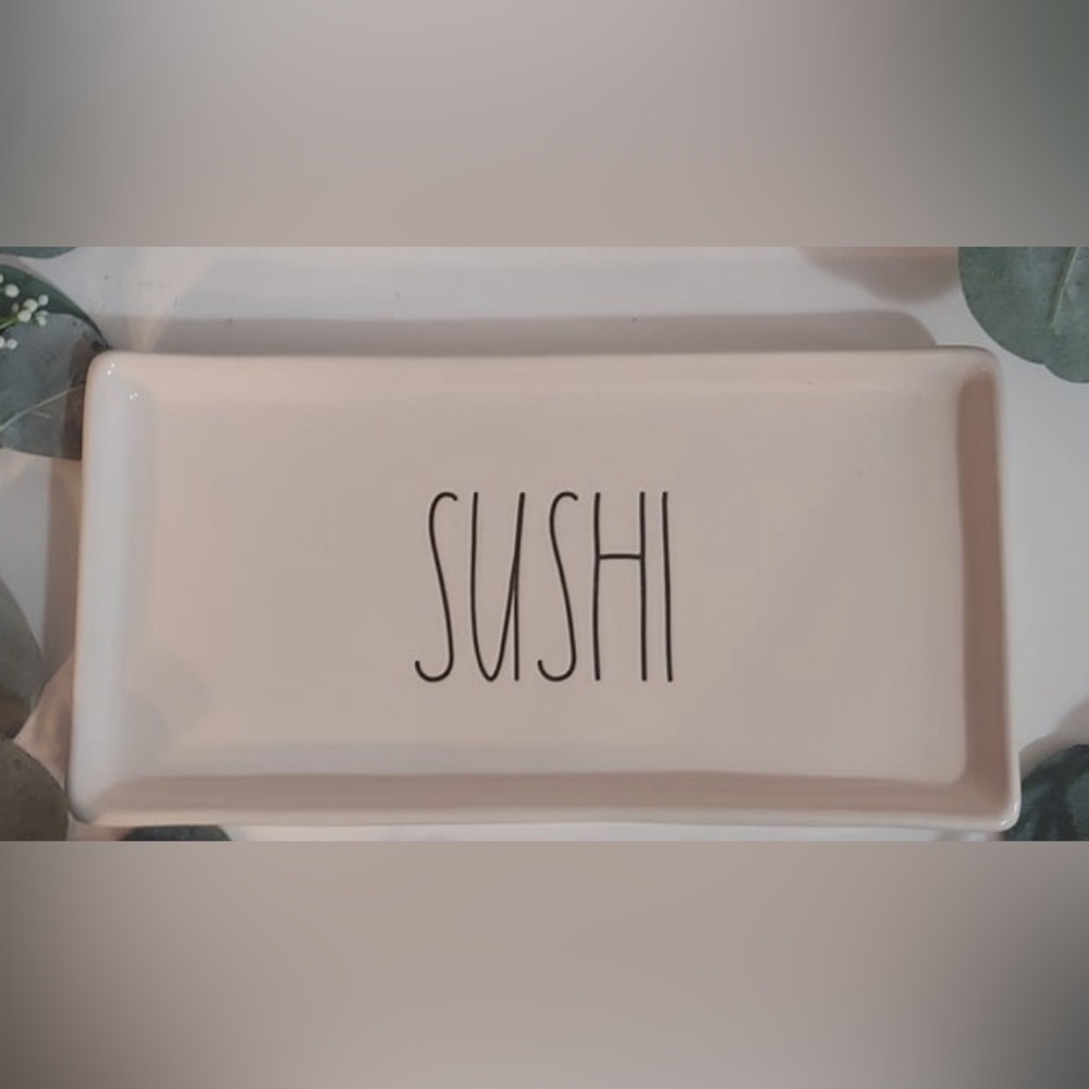 Rae Dunn sushi plates (3)